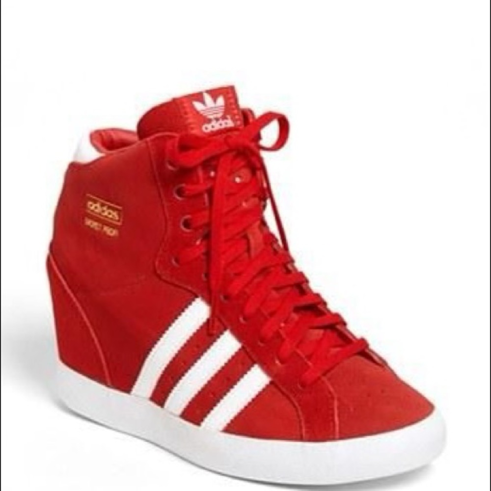 Adidas hidden wedge